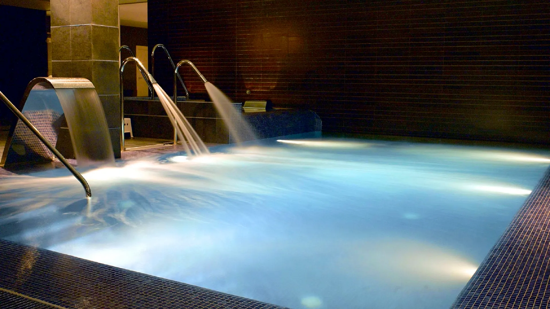 Hg La Molina Hotel